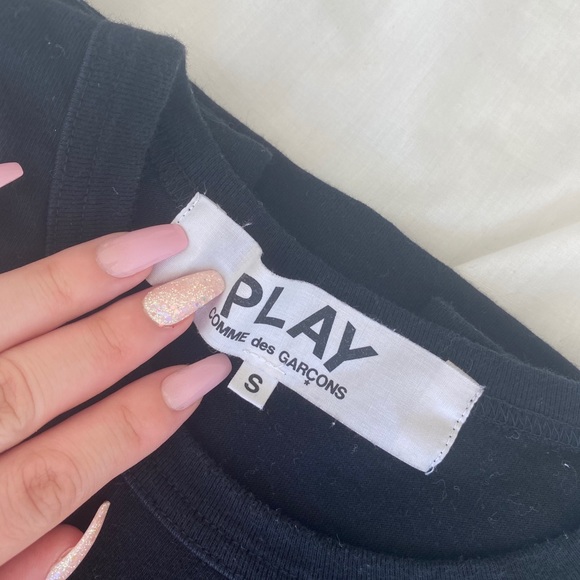 ✨Comme Des Garcons PLAY Shirt✨ - Picture 5 of 5